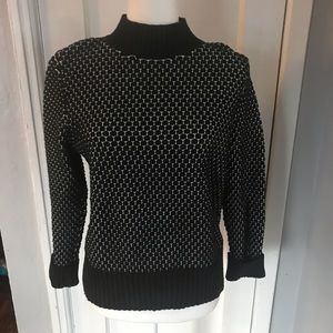 Banana Republic black/white patterned sweater